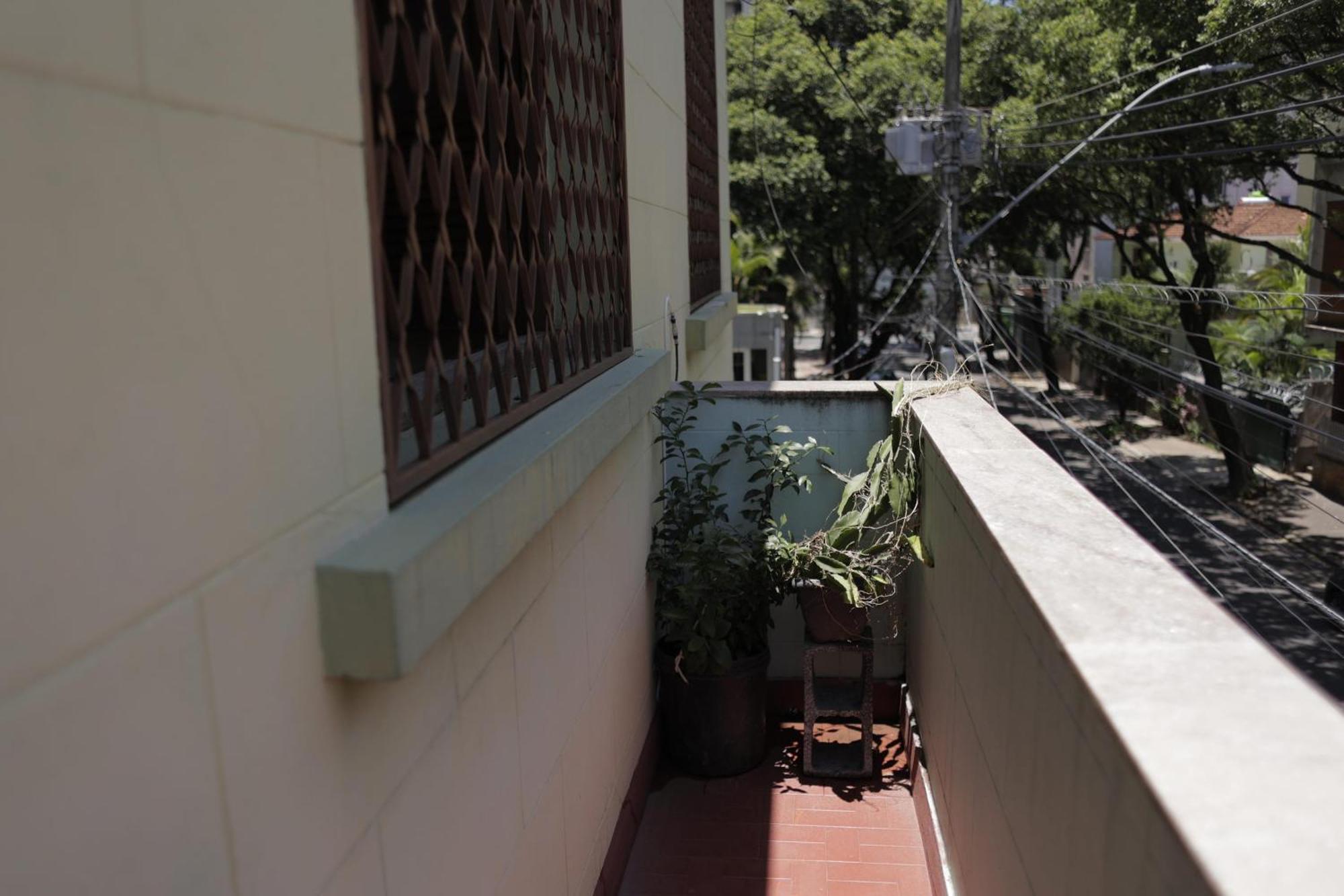 Quarto Casal Com Varanda Casa Caramel Belo Horizonte Exterior foto